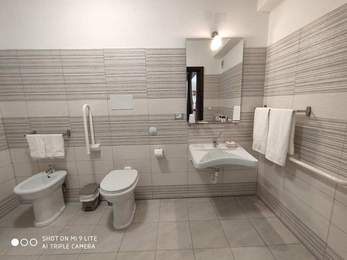 Bed and Breakfast Il Labirinto Sulmona Exterior foto